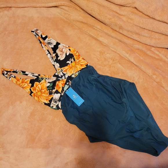 Cupshe NWT Floral Green One Piece Swimsuit With Tummy Control Size Med - Picture 4 of 8